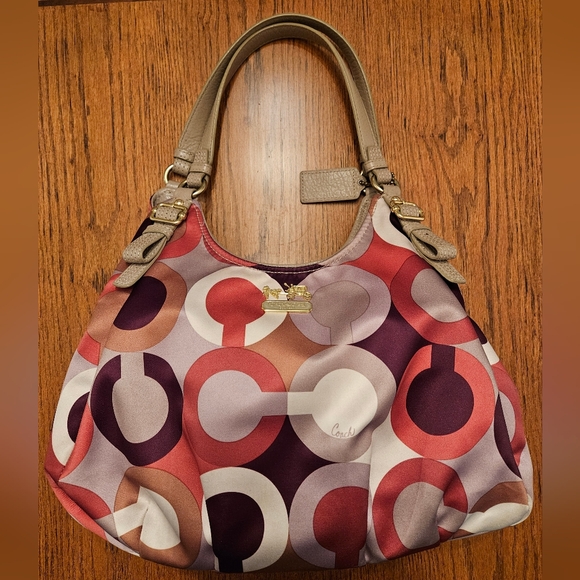 Coach Handbags - Coach C Pattern Op Art Boho Maggie Shoulder Bag